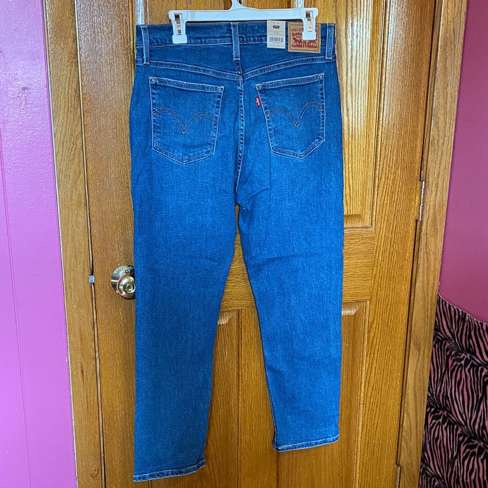 Levi's Woman’s Indigo Straight Jeans - Picture 8 of 10